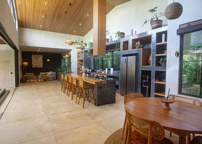 Suyai - Private Pool & Concierge Service *