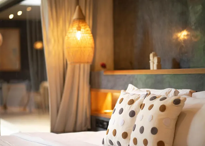 Suyai - Private Pool & Concierge Service